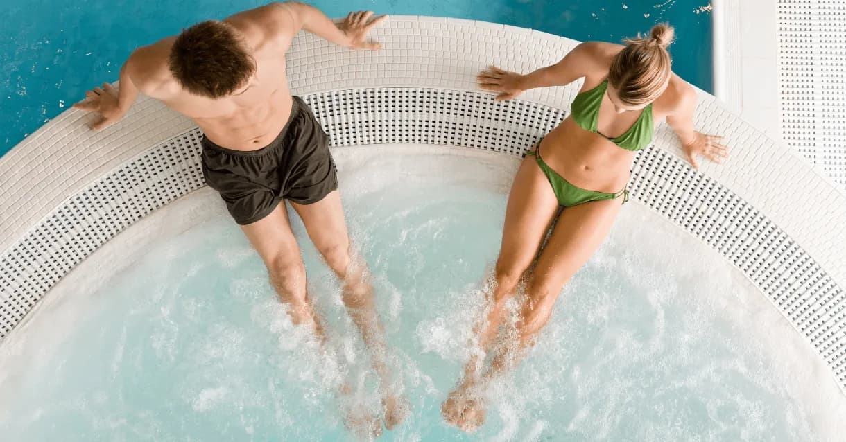 TPDBlog SexInThePool Tub3